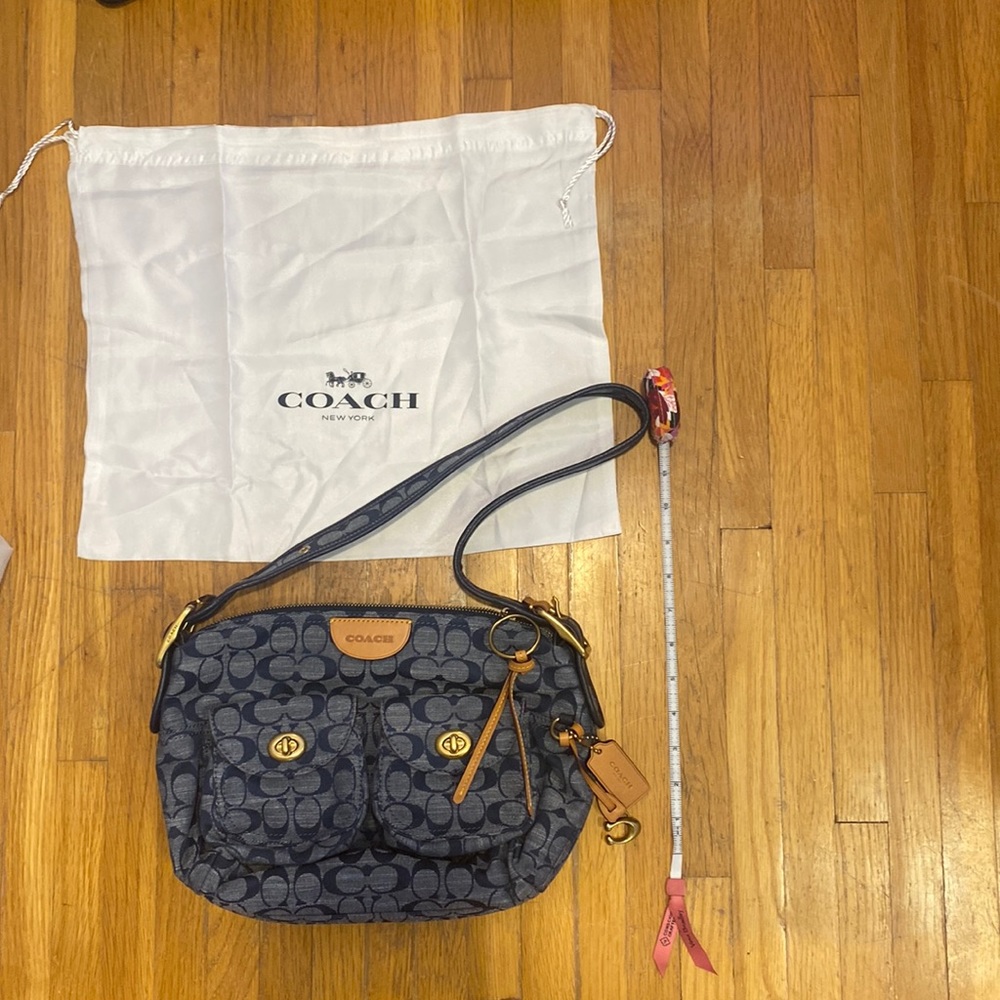 As is gorgeous never worn coach bag